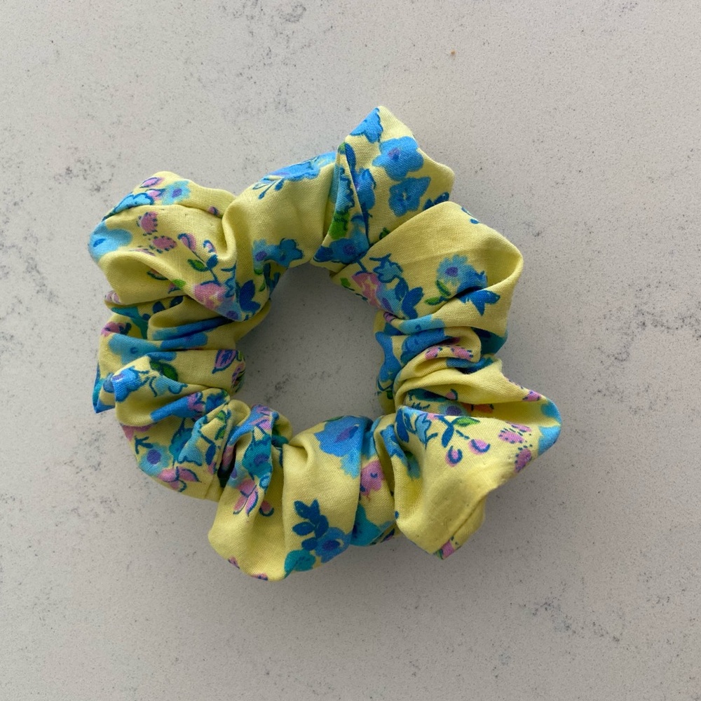 Handmade FLORA cozybeanz Scrunchie